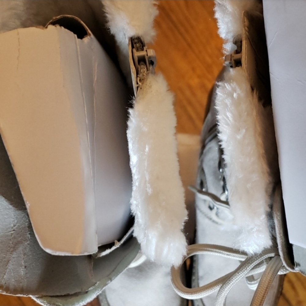 Nine West Daphne Toddler K Off White Boots Size 3 - Picture 2 of 10